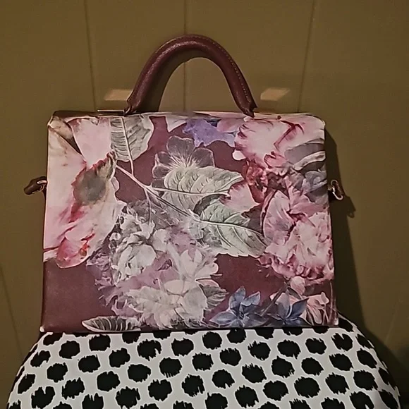 Ted Baker Floral Bag - Picture 2 of 11